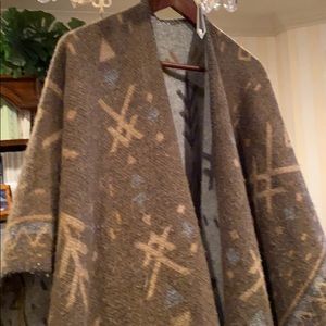 Roots Canada brown and gray poncho reversible